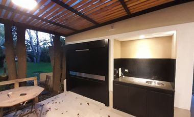 Imponente Chalet de 9 amb sobre Lote de 2.000 m2!