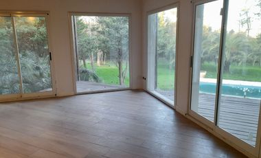 Imponente Chalet de 9 amb sobre Lote de 2.000 m2!