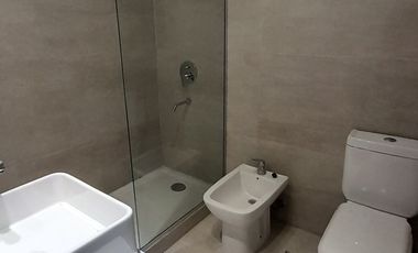 Imponente Chalet de 9 amb sobre Lote de 2.000 m2!
