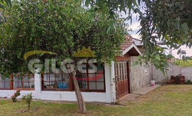 Venta de Casa 4 Amb.  en Santa Clara Del Mar  Ubicada a 400 Mts. de la playa
