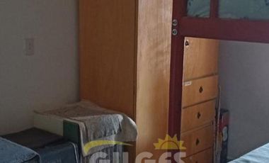 Venta de Casa 4 Amb.  en Santa Clara Del Mar  Ubicada a 400 Mts. de la playa