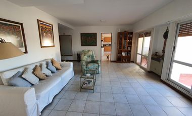 VENTA Departamento 3 dormitorios con 2 cocheras - Santa Fe 645 - CENTRO -  Neuquén Capital
