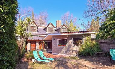 VENTA CASA 4 DORMITORIOS CON QUINCHO Y JARDÍN - FISHERTON