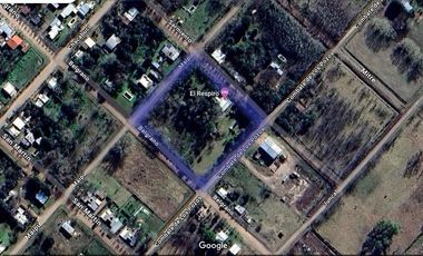 Maravillosa Casa quinta con amplio terreno y pileta a la venta-Permuta