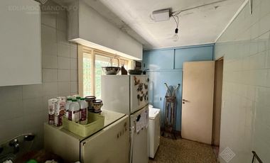 Muy buen chalet a metros de la Avda - Venta Condicionada