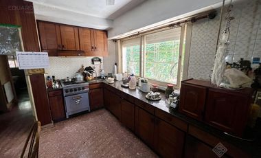 Muy buen chalet a metros de la Avda - Venta Condicionada