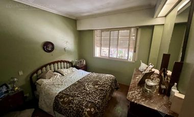 Muy buen chalet a metros de la Avda - Venta Condicionada