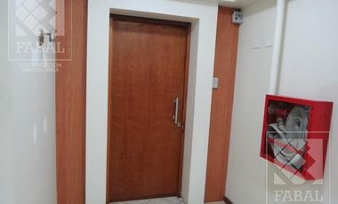 Oficina venta o alquiler centro, 125 m2 con cocina y 2 baños