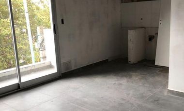 Departamento en venta - 1 dormitorio 1 baño - 38mts2  - Banfield