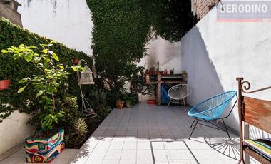 Triplex con patio y garage
