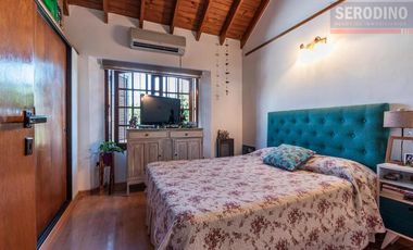 Triplex con patio y garage