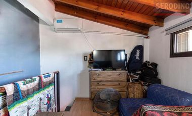 Triplex con patio y garage