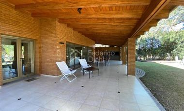IMPORTANTE PROPIEDAD EN VENTA EN ALTOS DEL CHATEAU