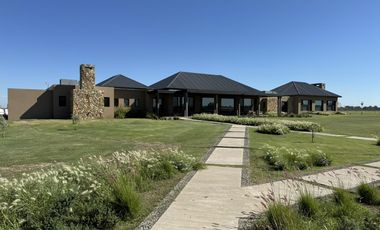 LA FINCA Country Club