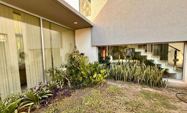 Casa en Miraflores Funes Hills. Sobre Bv Principal. UNICA!