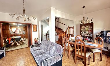 CASA   VENTA   4 AMBIENTES   BARRACAS   QUINCHO   COCHERA PARA 5 AUTOS