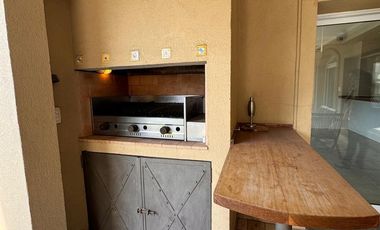 CASA en VENTA con LOTE trasero opcional