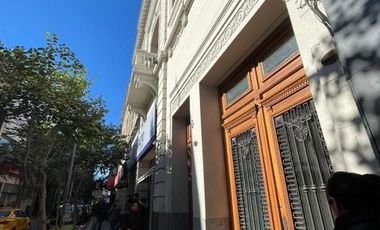 Oficina en Alquiler - Cercanía Plaza San Martín - Zona Centro