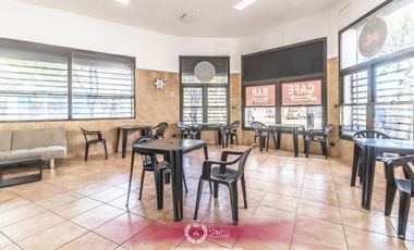 Local con vivienda de 608M² en terreno USAM Parque Chacabuco 1252M² vendibles