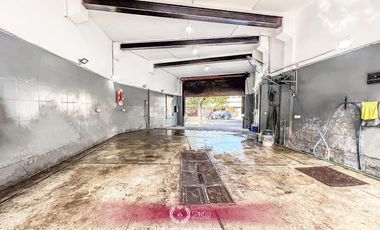 Local con vivienda de 608M² en terreno USAM Parque Chacabuco 1252M² vendibles