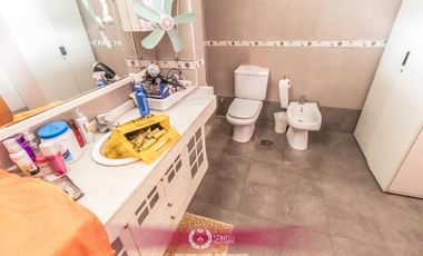 Local con vivienda de 608M² en terreno USAM Parque Chacabuco 1252M² vendibles