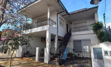 PH en 2 dorm terraza play cochera.  Venta con renta. Toma menor valor o prop en USA