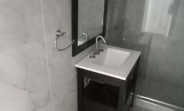 PH en 2 dorm terraza play cochera.  Venta con renta. Toma menor valor o prop en USA
