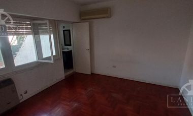 PH en 2 dorm terraza play cochera.  Venta con renta. Toma menor valor o prop en USA