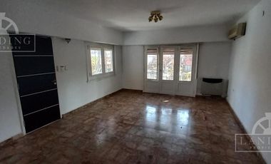 PH en 2 dorm terraza play cochera.  Venta con renta. Toma menor valor o prop en USA