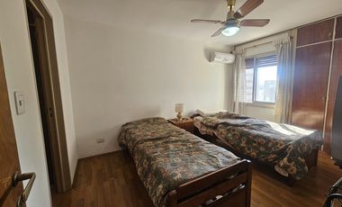 Departamento 4 dormitorios con cochera en B° Cofico (APPTO BANCOR)