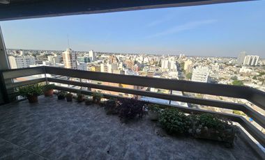 Departamento 4 dormitorios con cochera en B° Cofico (APPTO BANCOR)