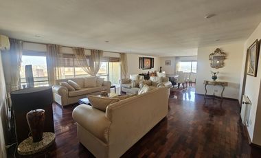 Departamento 4 dormitorios con cochera en B° Cofico (APPTO BANCOR)