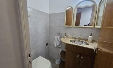 Departamento 4 dormitorios con cochera en B° Cofico (APPTO BANCOR)
