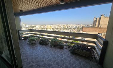 Departamento 4 dormitorios con cochera en B° Cofico (APPTO BANCOR)