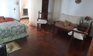VENTA PH 3 AMBIENTES CON JARDIN Y PATIO  LUJAN CENTRO