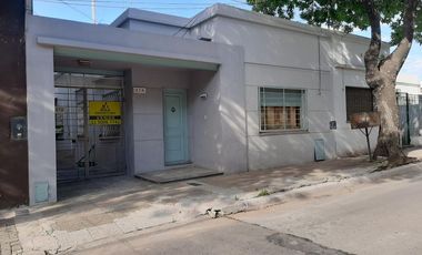 VENTA PH 3 AMBIENTES CON JARDIN Y PATIO  LUJAN CENTRO