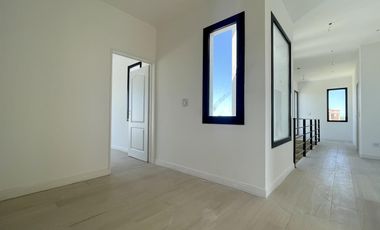 Casa al rio en venta en Naudir Aguas Privadas - Con Piscina - Amarra - A Estrenar