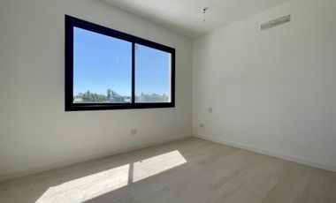 Casa al rio en venta en Naudir Aguas Privadas - Con Piscina - Amarra - A Estrenar