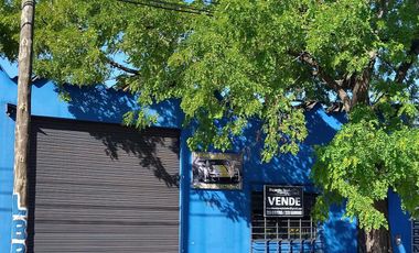 VENDO GALPON APTO TALLER MECANICO U OTROS RUBROS - ZONA SEMI INDUSTRIAL - TOMO VEHICULO