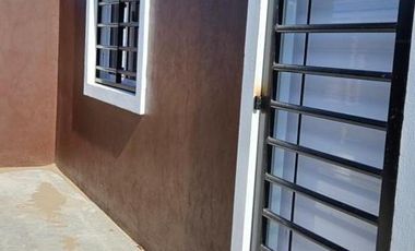 Casa en venta - 2 Dormitorios 1 Baño - Cochera - 60Mts2 - Mar del Tuyú