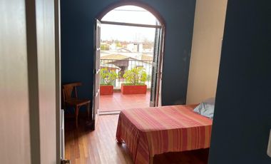 Casa en venta - 2 Dormitorios 4 Baños - 400Mts2 - Cochera - Azul