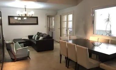 Casa 4 ambientes sobre terreno de 465 m2 con pileta y quinco