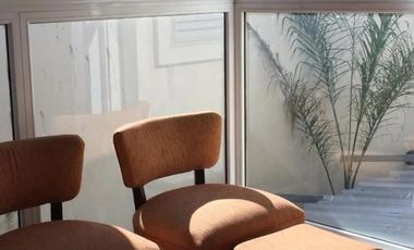 Casa 4 ambientes sobre terreno de 465 m2 con pileta y quinco