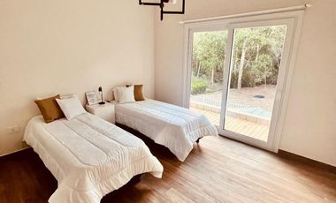 Casa en Venta Costa Esmeralda  Senderos 3 con pileta 8089