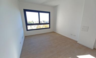 VENTA DEPARTAMENTO EN PISO DE 4 AMBIENTES EN VICENTE LÓPEZ