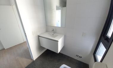 VENTA DEPARTAMENTO EN PISO DE 4 AMBIENTES EN VICENTE LÓPEZ