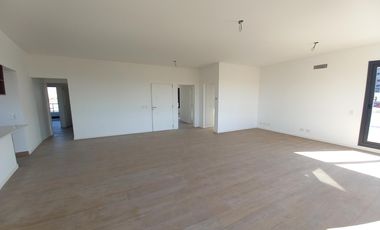VENTA DEPARTAMENTO EN PISO DE 4 AMBIENTES EN VICENTE LÓPEZ
