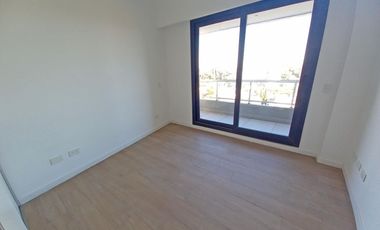 VENTA DEPARTAMENTO EN PISO DE 4 AMBIENTES EN VICENTE LÓPEZ