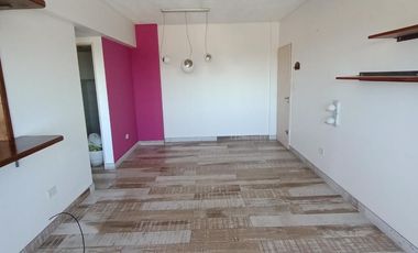 Departamento en venta - 3 Dormitorios 1 Baño - Cochera - 71Mts2 - Merlo