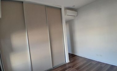 Departamento en Venta de 4 Ambientes en Olivos